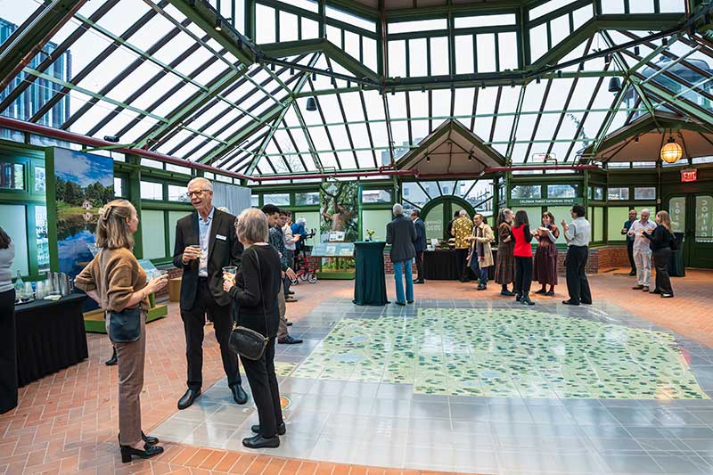 image of the green-house at green-wood