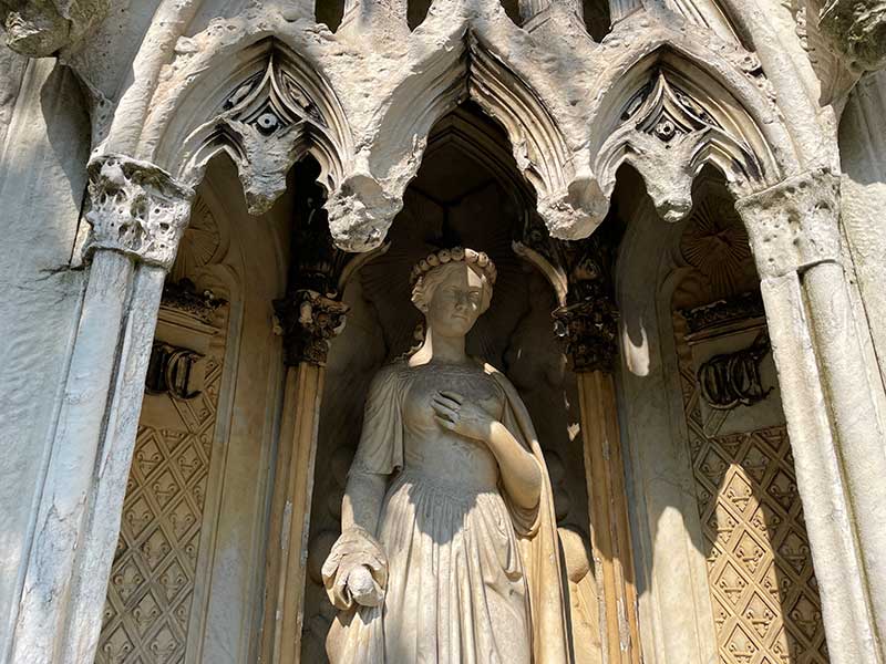 image of grave at green-wood cemetery